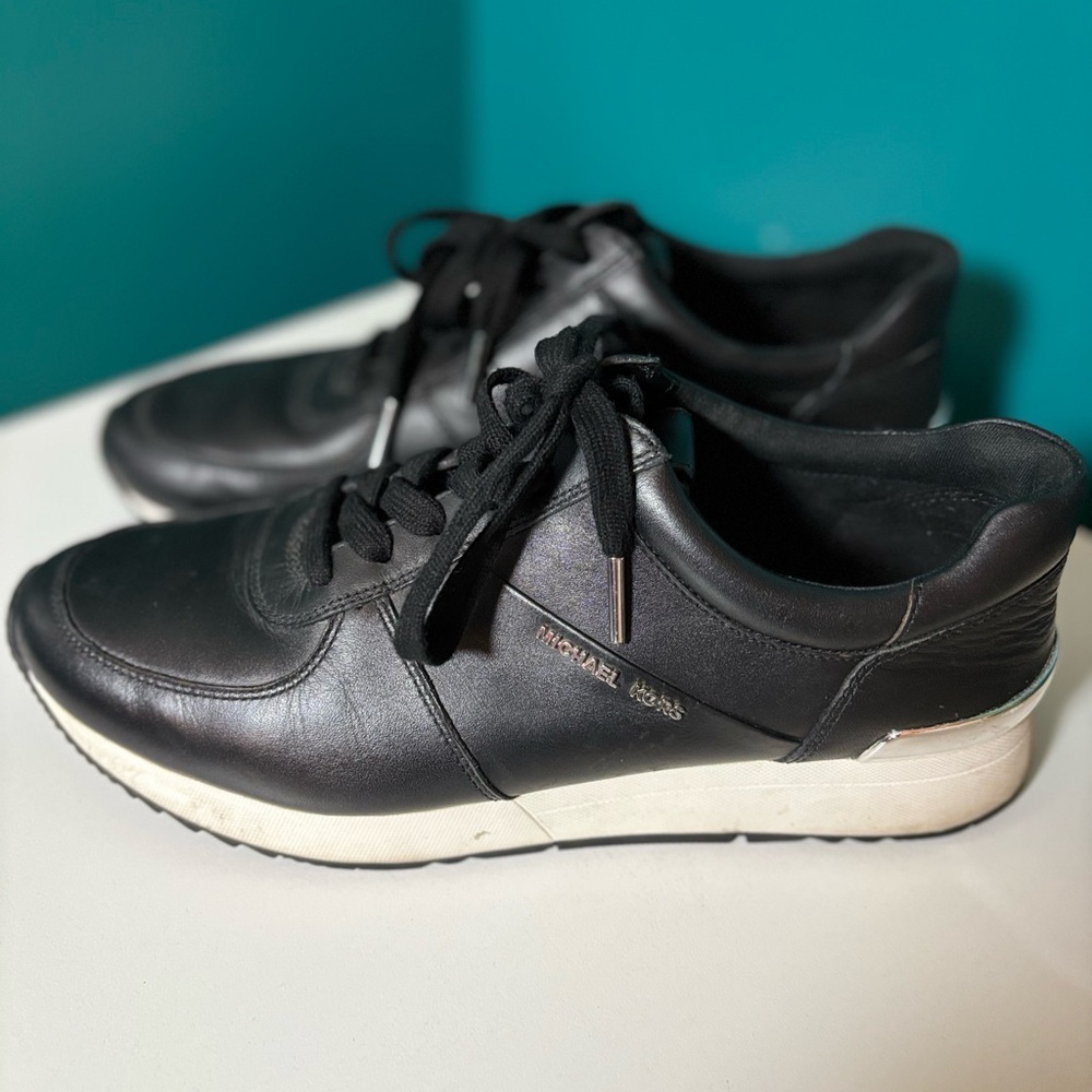 Michael Kors Allie Black Leather Sneakers - Picture 1 of 7